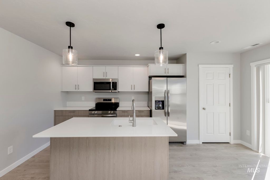 Photo of 109 Bighorn St, Horseshoe Bend, ID 83629 (MLS # 98965240)