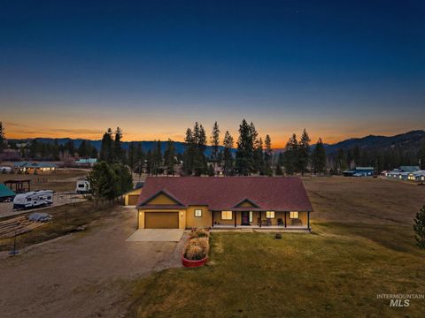 23 Veterinary Way Garden Valley ID 83622