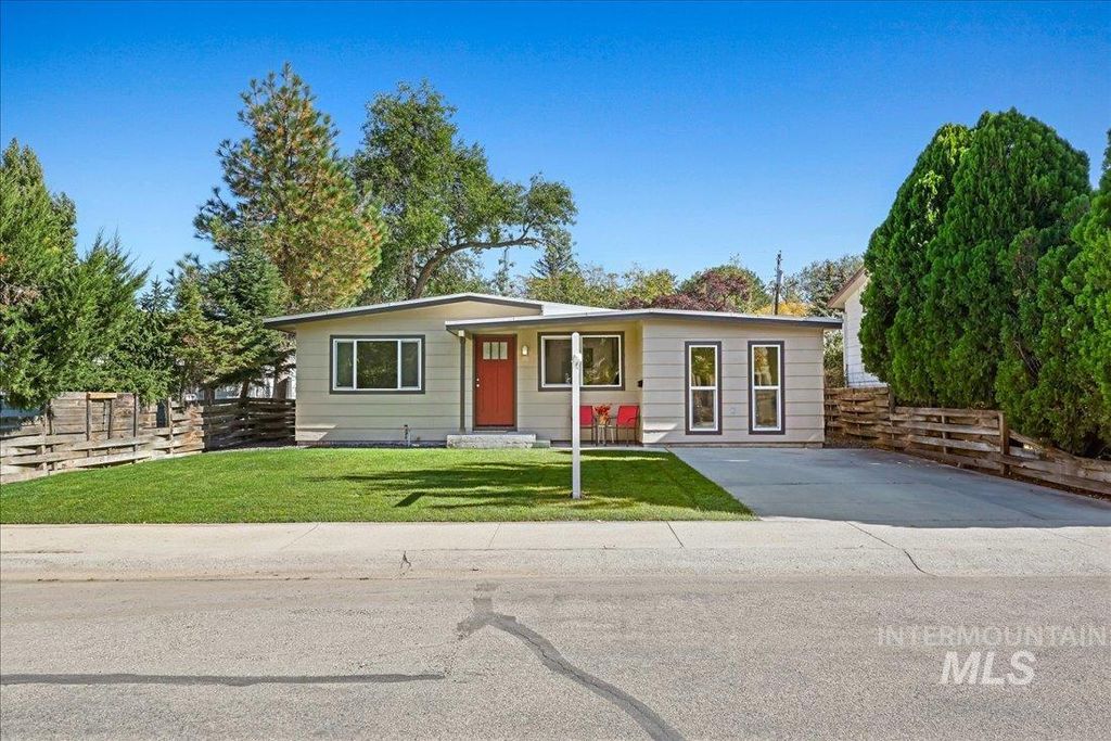 Photo of 1718 S Euclid Ave, Boise, ID 83706 (MLS # 98964453)