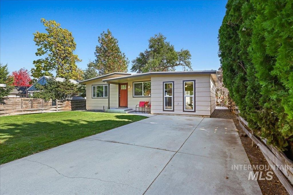 Photo of 1718 S Euclid Ave, Boise, ID 83706 (MLS # 98964453)