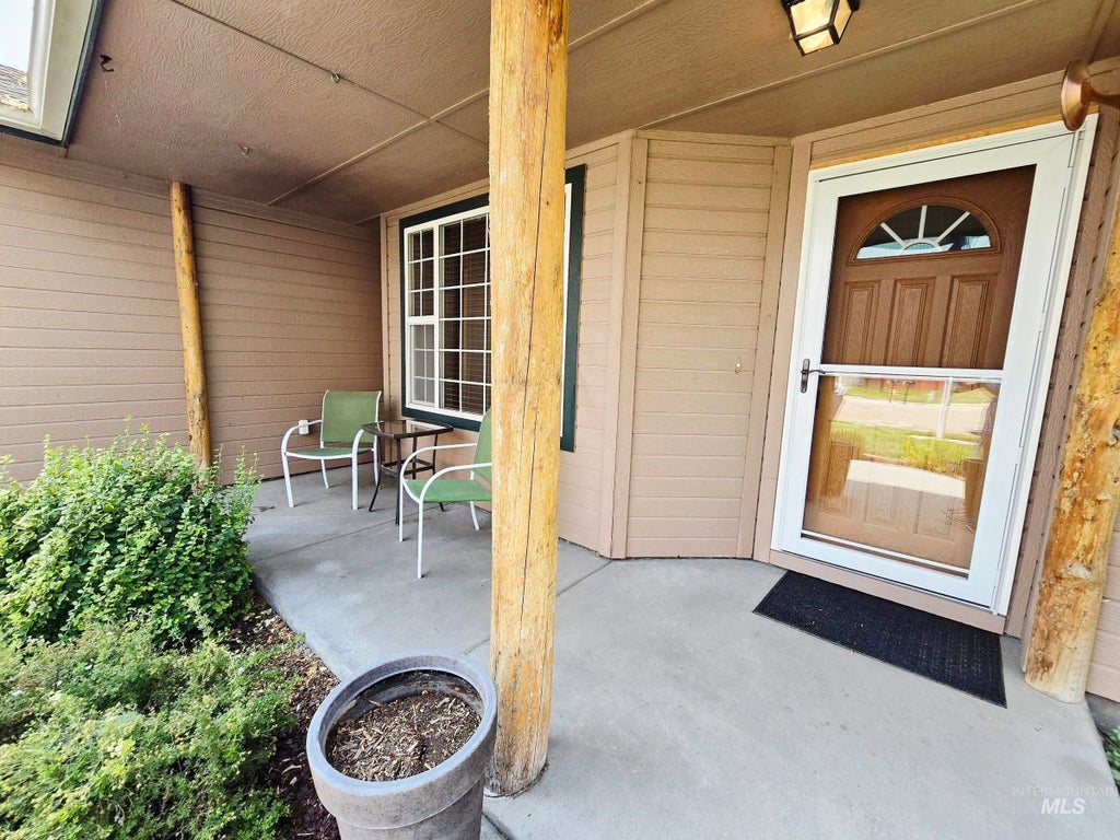 Photo of 16209 Beckley Court, Nampa, ID 83687 (MLS # 98994781)
