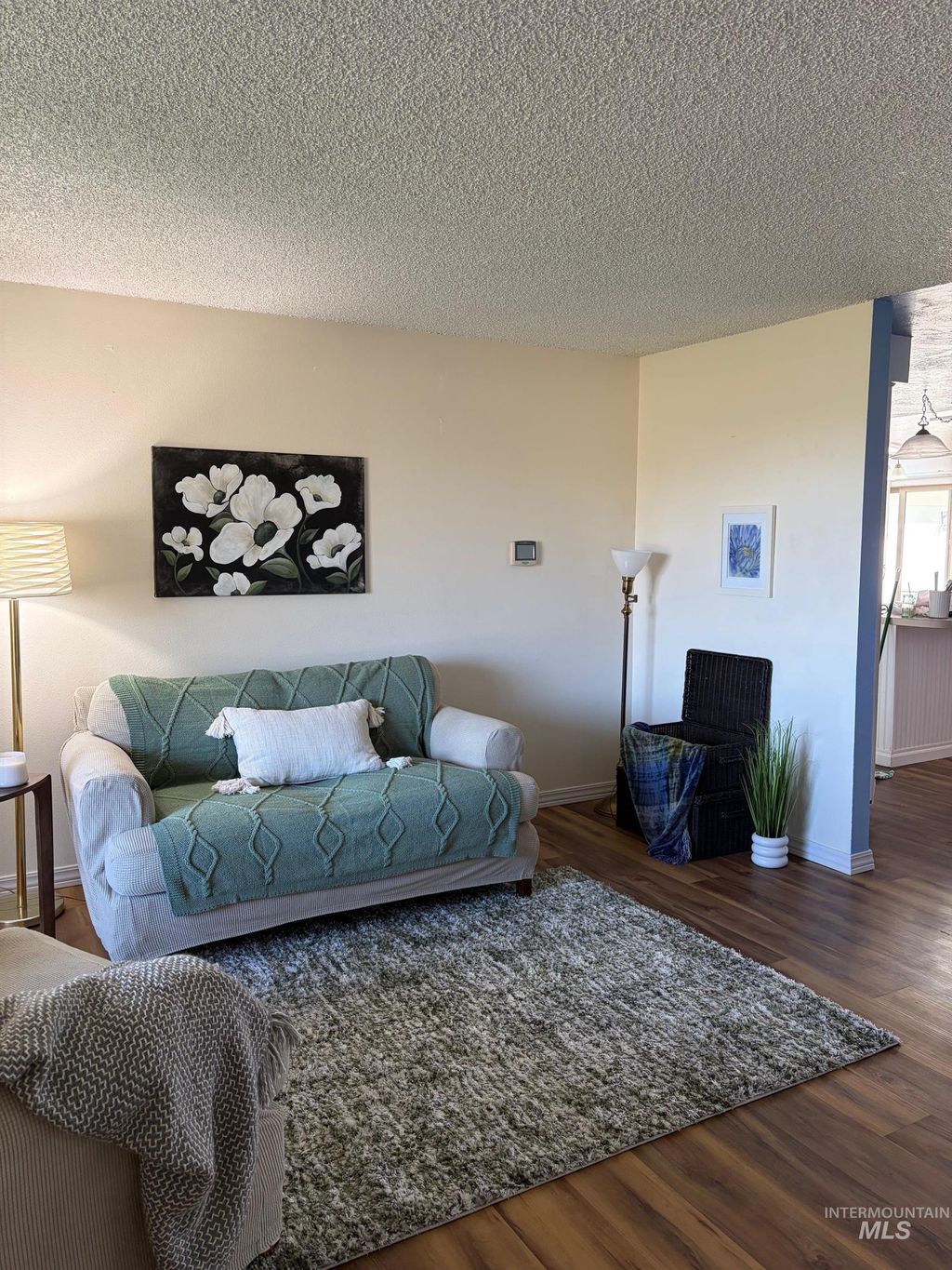 Photo of 711 W Elm St, Caldwell, ID 83605 (MLS # 98979892)