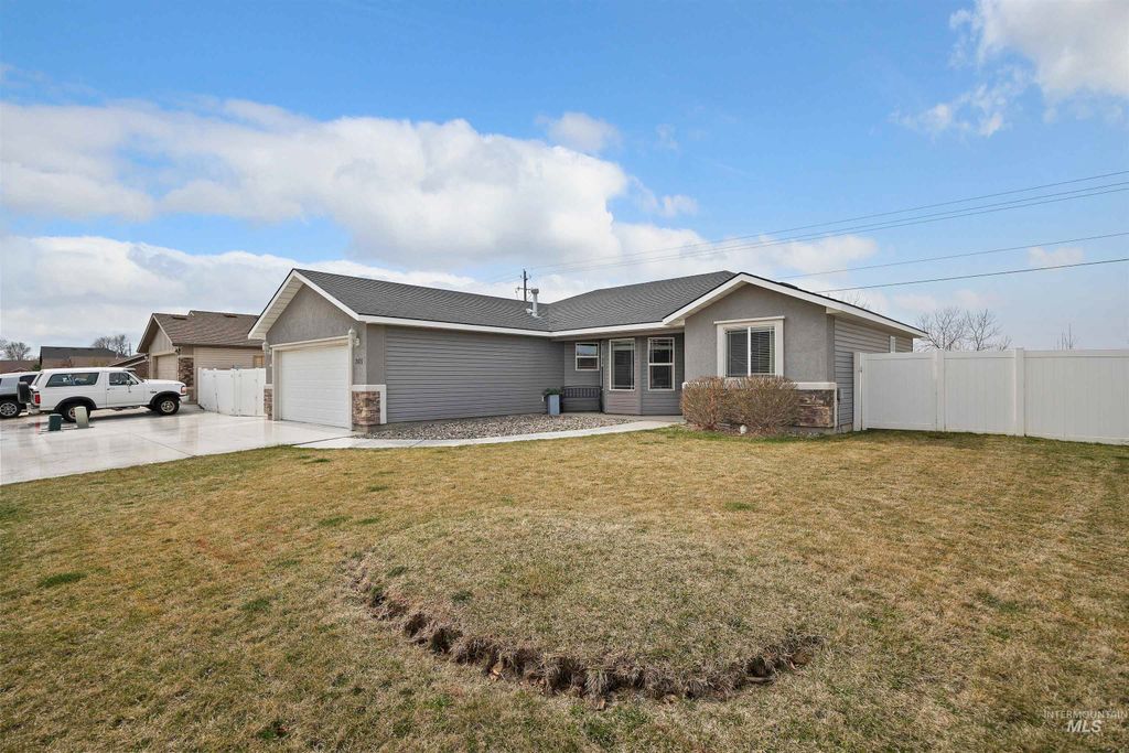 Photo of 2421 Forge Street, Twin Falls, ID 83301 (MLS # 98984341)