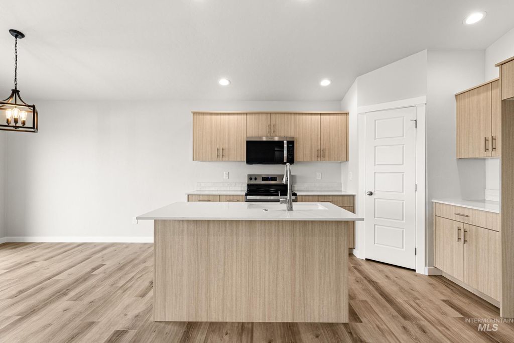 Photo of 5284 E Phelps Lake Dr, Nampa, ID 83687 (MLS # 98979253)