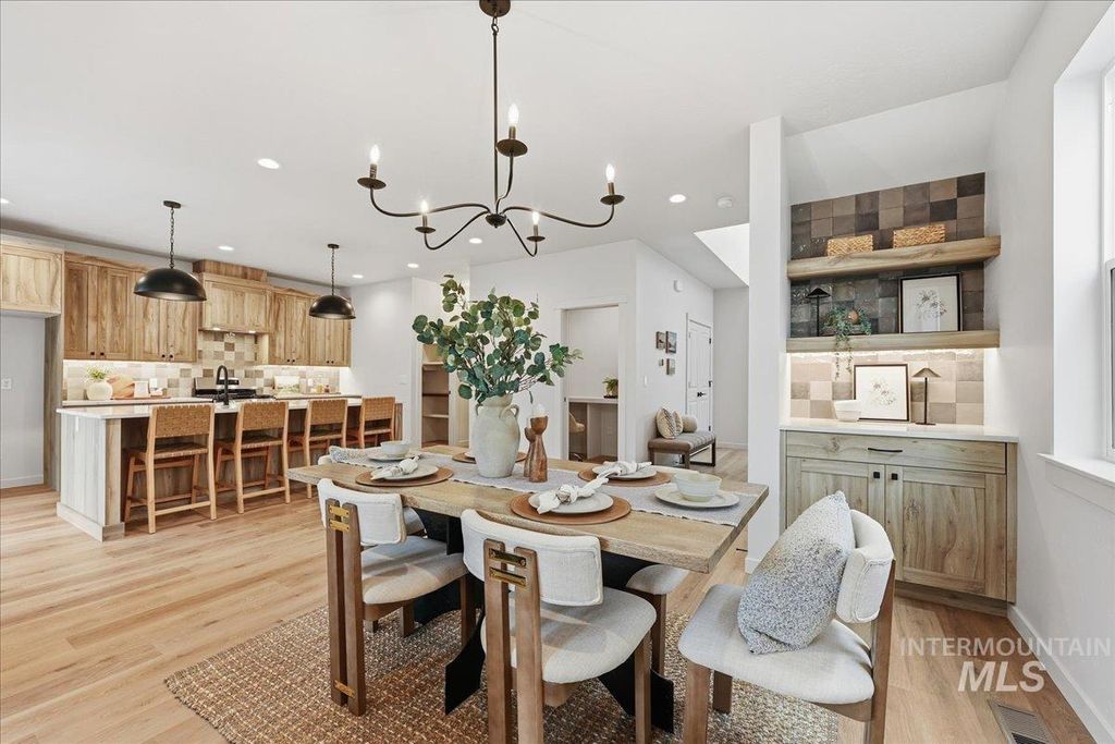 Photo of 9631 W Kate Dr, Boise, ID 83714 (MLS # 98972364)