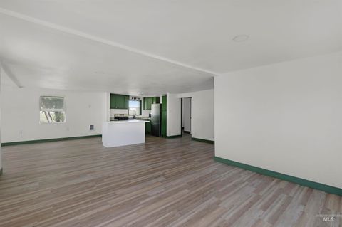 Photo of 102 S 400 W, Rupert, ID 83350 (MLS # 98966724)