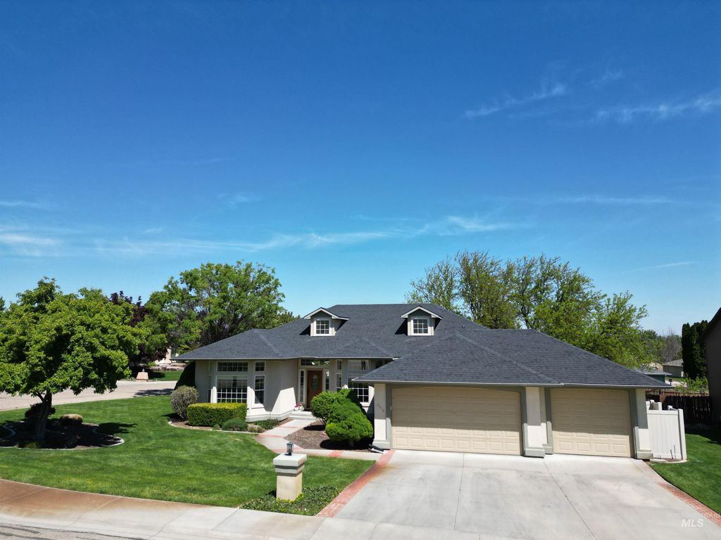 Photo of 2616 Toma Ct, Nampa, ID 83686 (MLS # 98984973)