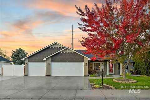 Photo of 4310 W Niemann Dr, Meridian, ID 83646 (MLS # 98964911)