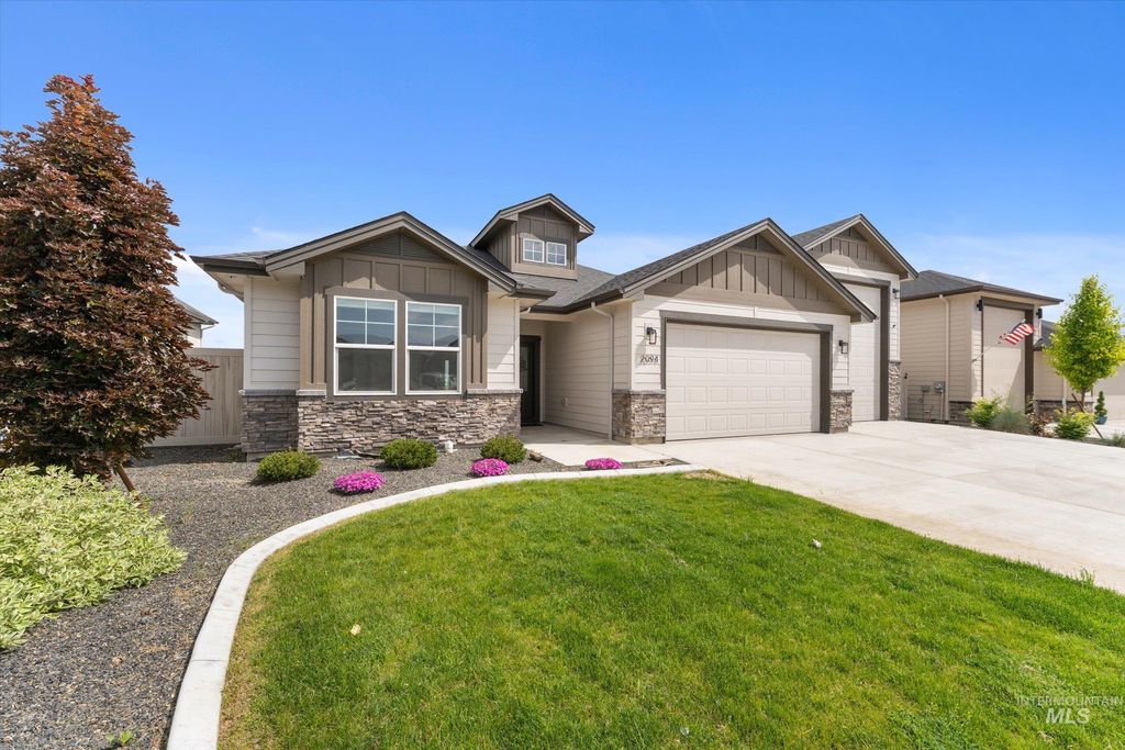 Photo of 2094 W Ibis Dr, Nampa, ID 83686 (MLS # 98988487)