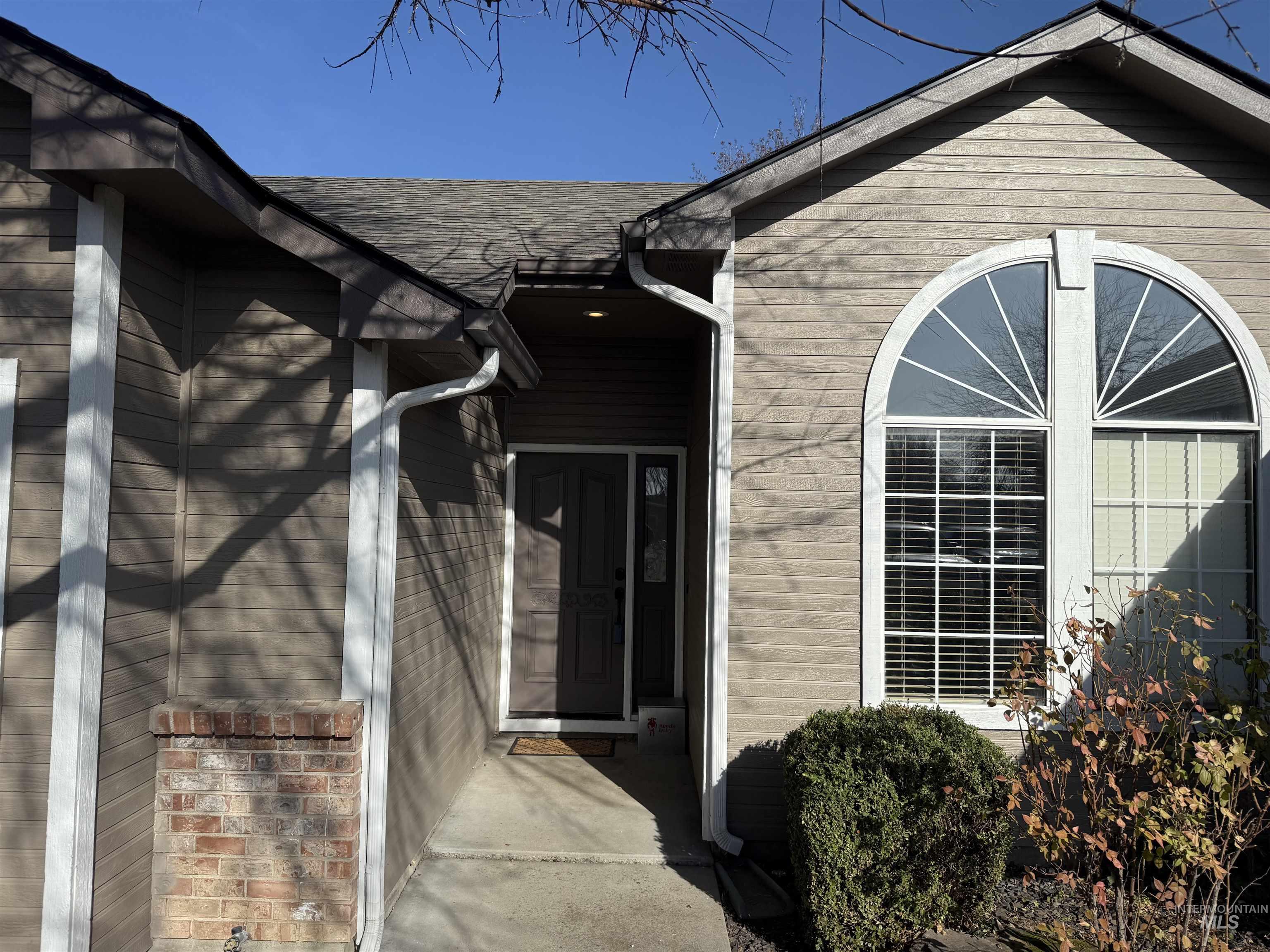 5347 N Black Spruce Place