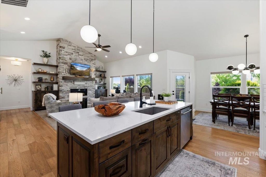 Photo of 2190 Canyon Village Circle, Twin Falls, ID 83301 (MLS # 98984258)