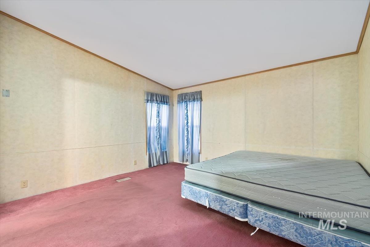 2804 Golden Rod Lane