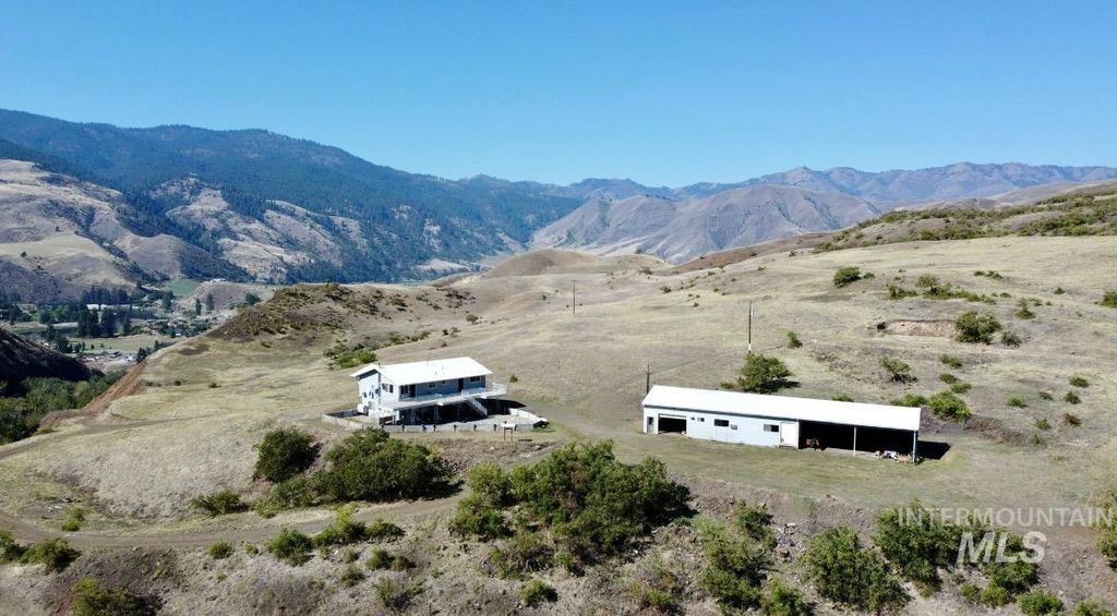 Photo of 252 Wingfield Ln, White Bird, ID 83554 (MLS # 98976402)