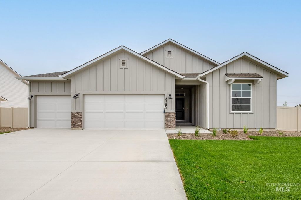 Photo of 17620 N Boone Peak Ave, Nampa, ID 83687 (MLS # 98972729)