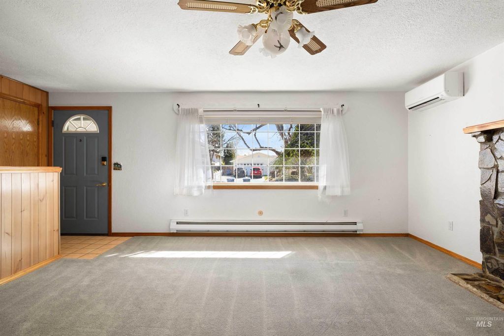 Photo of 442 Crestview Drive, Twin Falls, ID 83301 (MLS # 98982004)