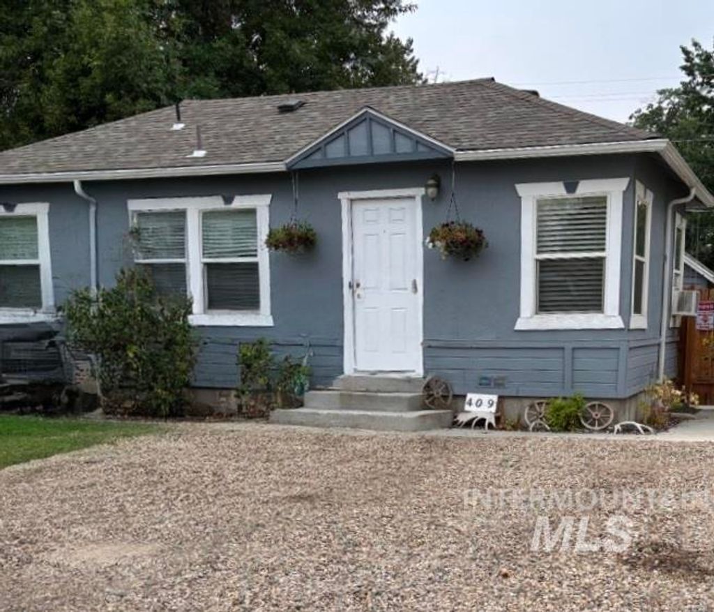Photo of 409 N 7th St, Payette, ID 83661 (MLS # 98969946)