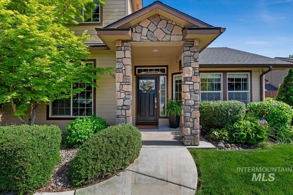Photo of 16930 N Darmady Loop, Nampa, ID 83687 (MLS # 98986433)