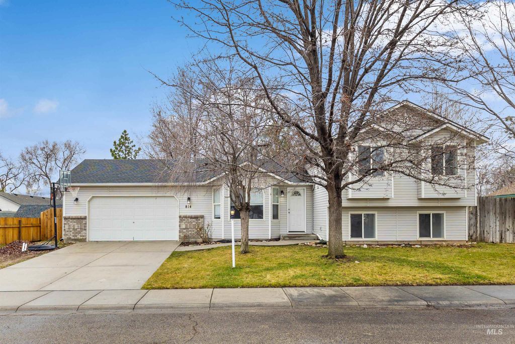 Photo of 814 S Redhead Ave, Meridian, ID 83642 (MLS # 98976473)