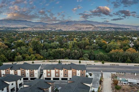 1719 Federal Way Boise ID 83705