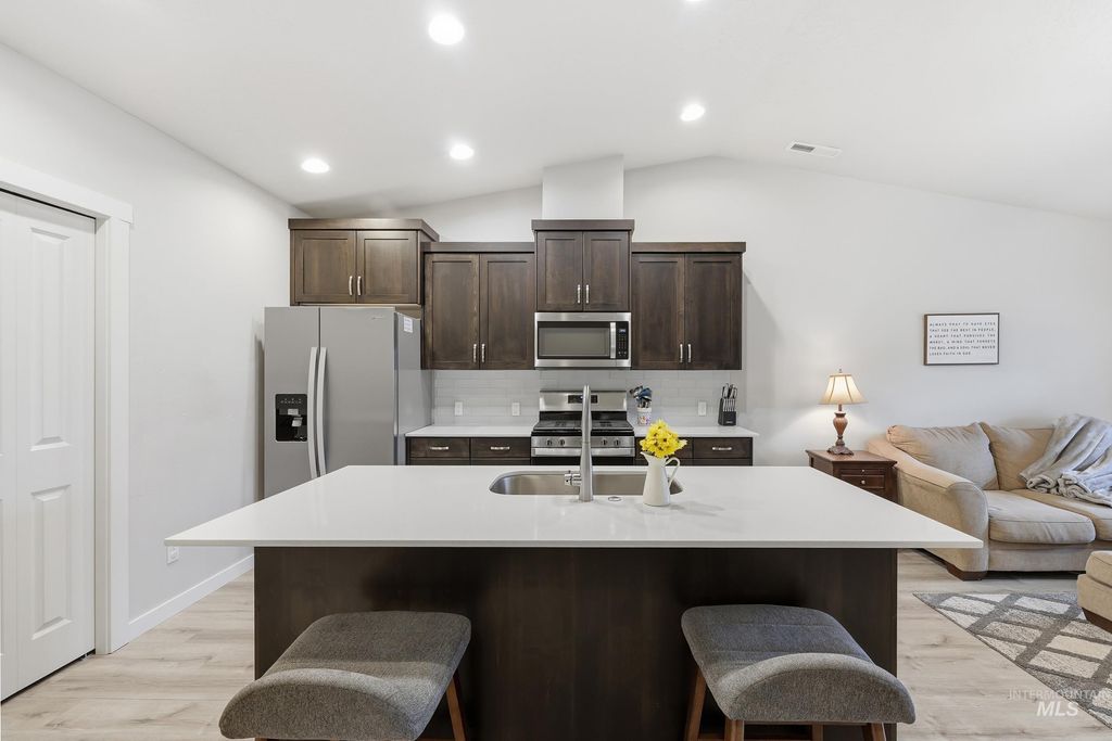 Photo of 1655 E Netley St, Meridian, ID 83646 (MLS # 98973816)