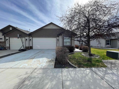 Photo of 868 S Beaver Creek Way, Emmett, ID 83617 (MLS # 99004774)