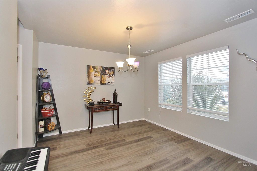 Photo of 17582 Mountain Springs Ave, Nampa, ID 83687 (MLS # 98971932)