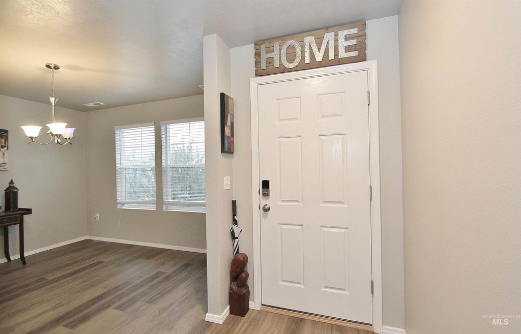 Photo of 17582 Mountain Springs Ave, Nampa, ID 83687 (MLS # 98971932)