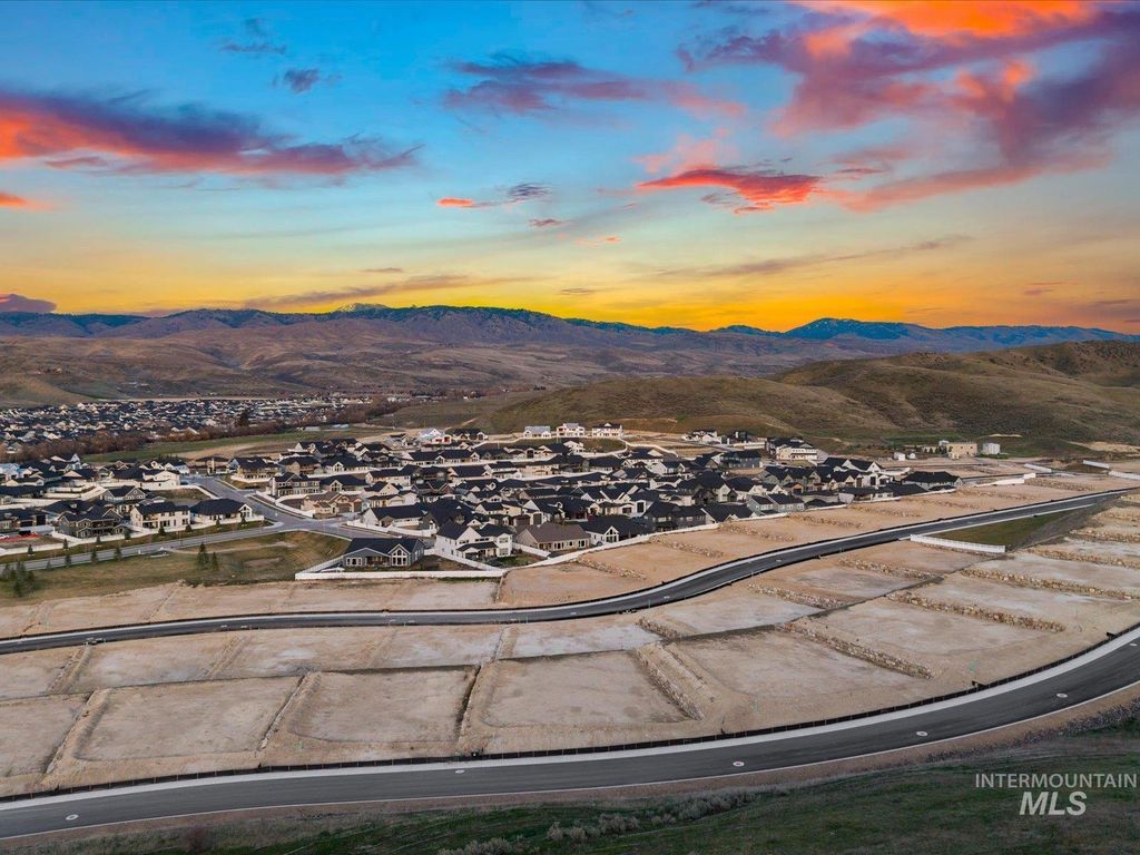 Photo of 13400 N Summit View Way, Boise, ID 83714 (MLS # 98981397)