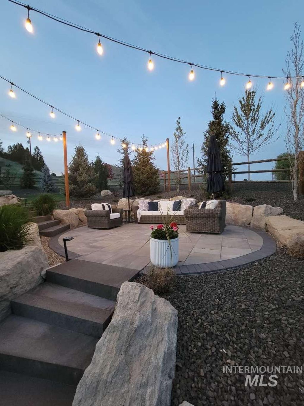 Photo of 10510 Ryken Meadows Ln, Star, ID 83669 (MLS # 98983610)