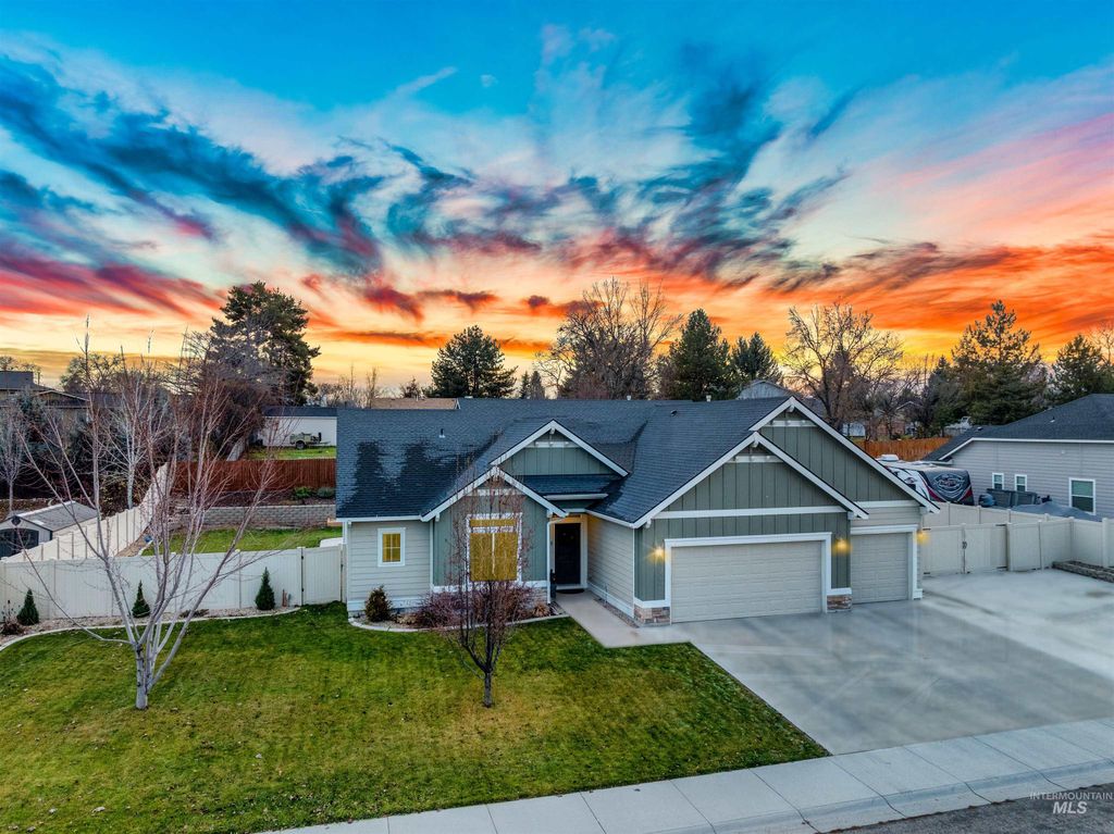 Photo of 11923 W Hiawatha Drive, Boise, ID 83709 (MLS # 98969012)