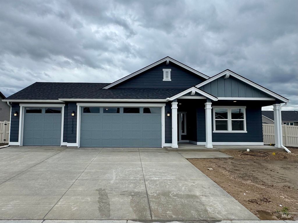 Photo of 11225 Bluefield Dr, Caldwell, ID 83605 (MLS # 98982237)