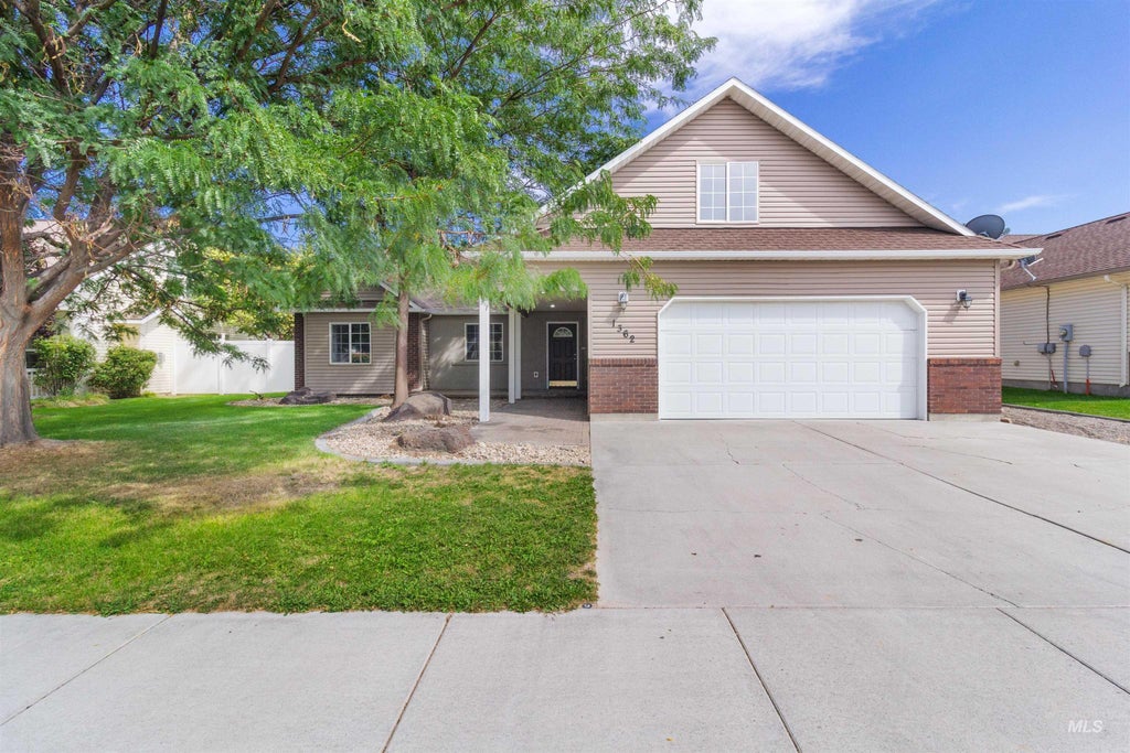Photo of 1362 Cody Court, Twin Falls, ID 83301 (MLS # 99000877)