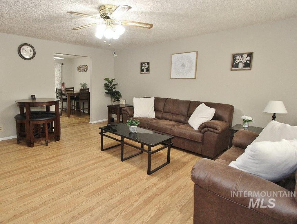 Photo of 115 N Rowena St, Nampa, ID 83651 (MLS # 99002737)