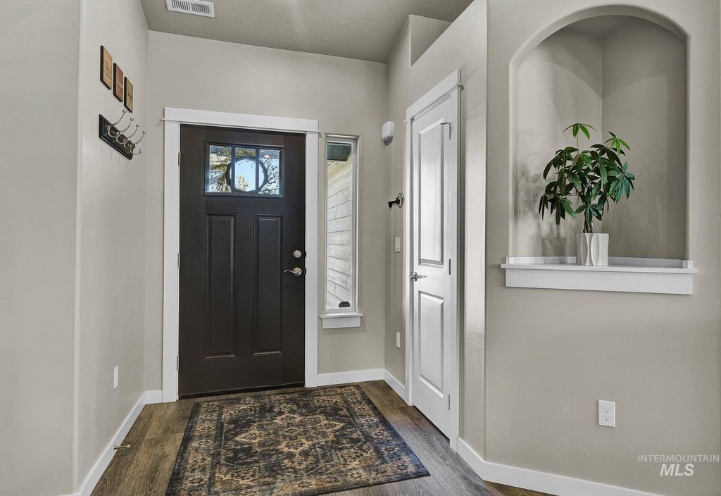 Photo of 5685 E Walbrook Street, Nampa, ID 83687 (MLS # 98965336)