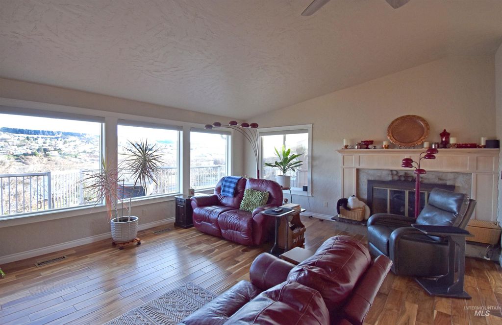 Photo of 1909 Parkview Ct, Clarkston, WA 99403 (MLS # 98972089)