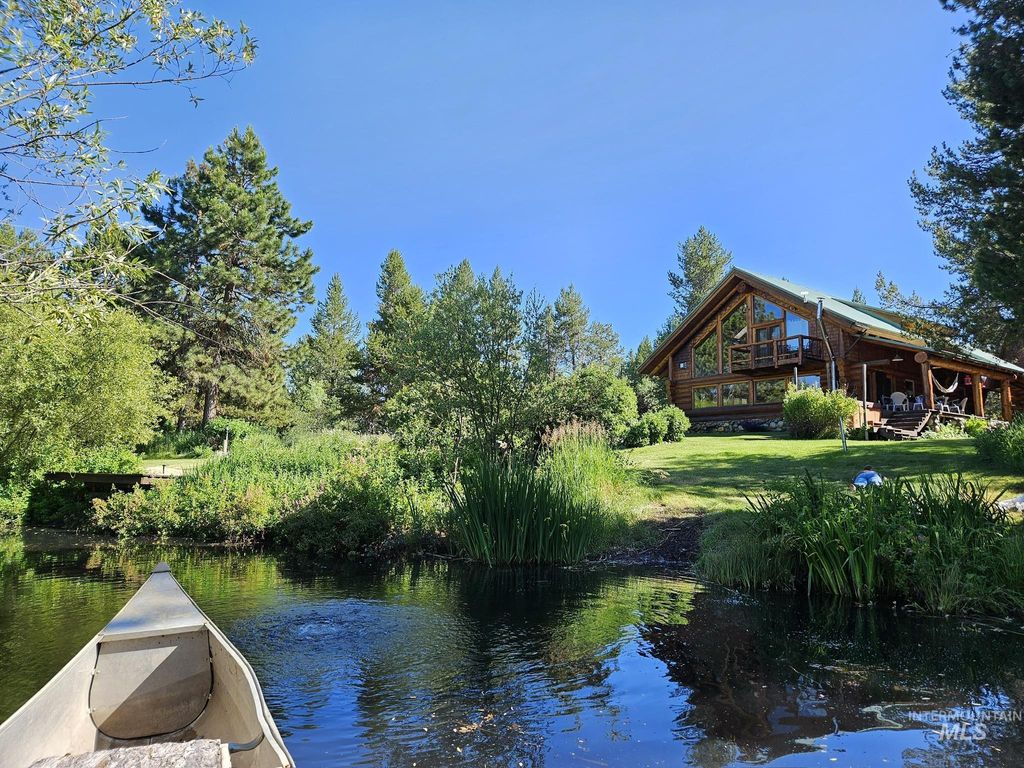 Photo of 43 Scheline Ct, McCall, ID 83638 (MLS # 98960061)