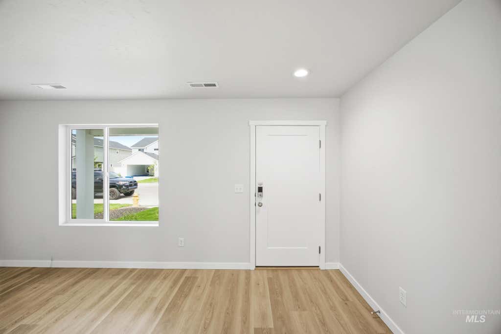 Photo of 633 W Novak Dr, Emmett, ID 83617 (MLS # 98993119)
