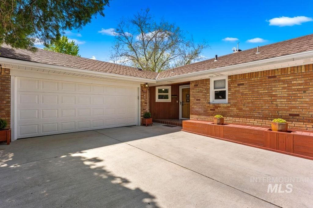 Photo of 165 W Horizon Dr, Boise, ID 83702 (MLS # 98983204)