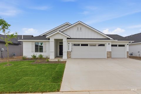 Photo of 6686 W Plateau Creek Dr, Meridian, ID 83646 (MLS # 98983747)