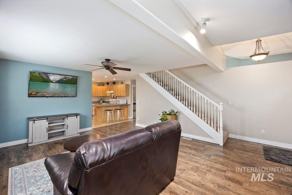 Photo of 210 7th Ave N Ave, Twin Falls, ID 83301 (MLS # 98962745)