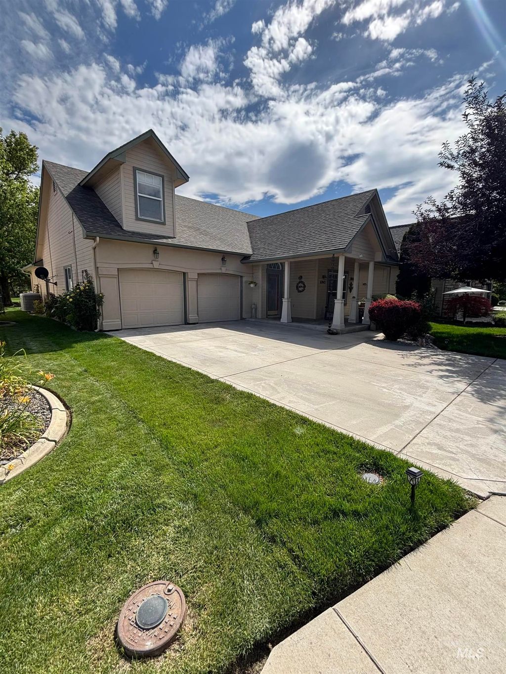 Photo of 6945 E Greens Dr, Nampa, ID 83687 (MLS # 98993851)