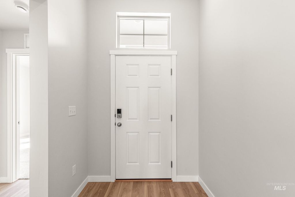 Photo of 13728 Redway Ct, Caldwell, ID 83607 (MLS # 98979362)