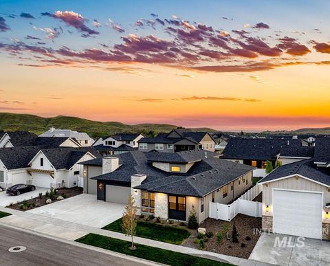 Photo of 14227 N Hornbill Way, Boise, ID 83714 (MLS # 98984870)