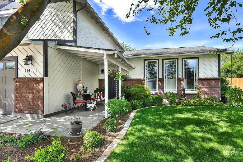 Photo of 11407 W Reutzel Dr, Boise, ID 83709 (MLS # 98986137)