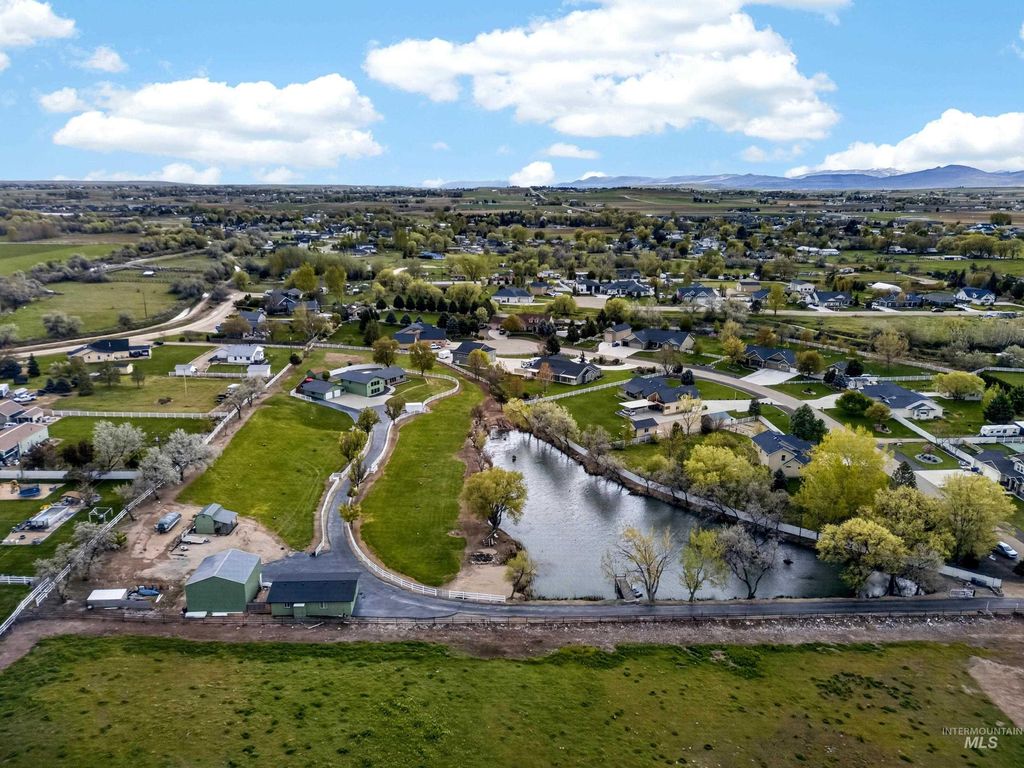 Photo of 1850 Serengeti Rd, Nampa, ID 83686 (MLS # 98984250)