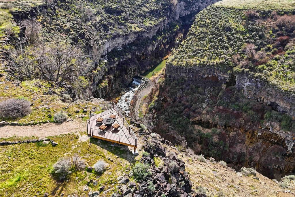 Photo of 2637 E 4267 N, Twin Falls, ID 83301 (MLS # 98980902)