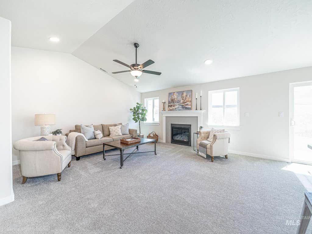 Photo of 939 W Galloper St #Edgewood Lot 7 Block, Nampa, ID 83686 (MLS # 98992573)