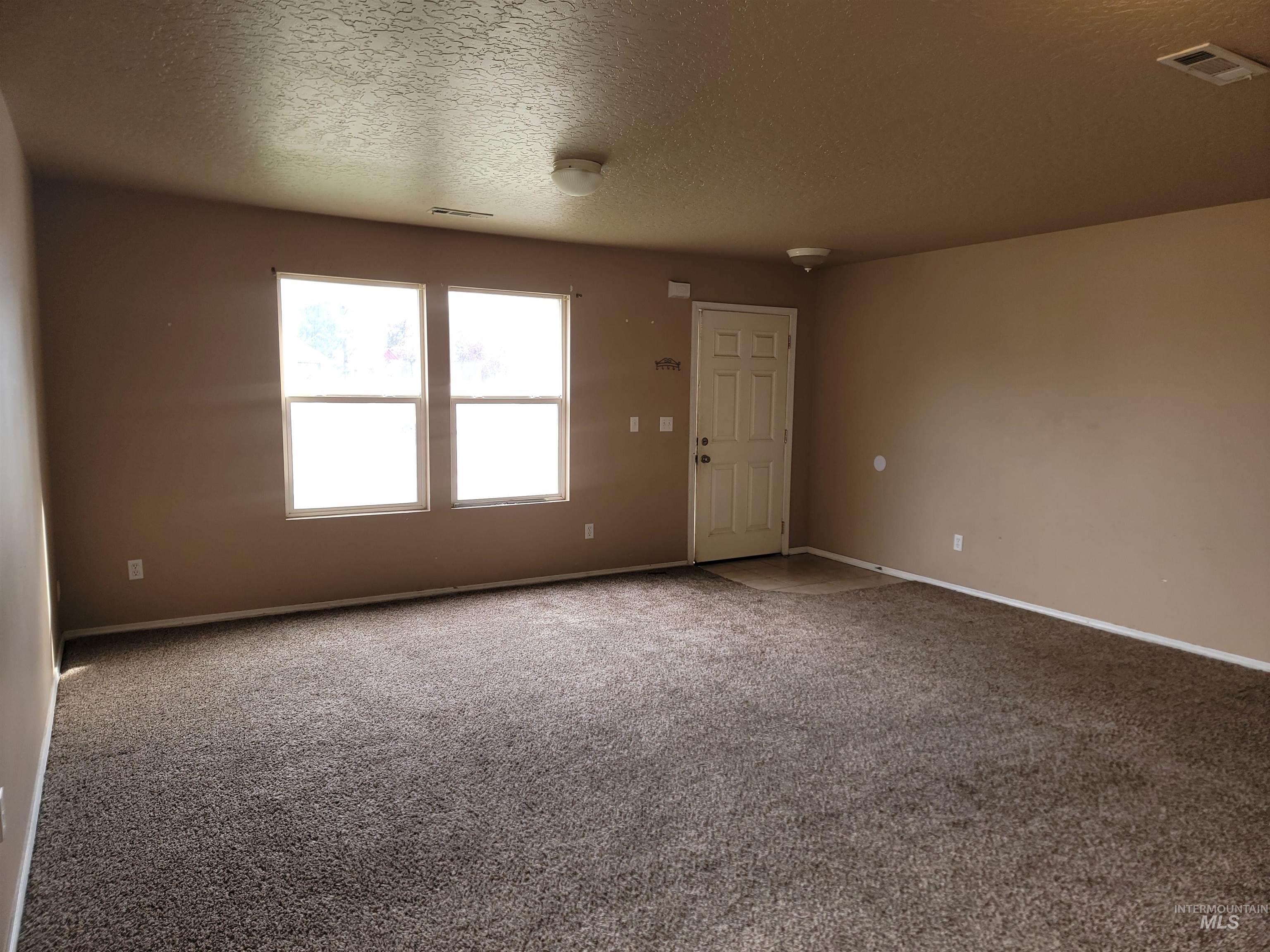 512 Syringa Way