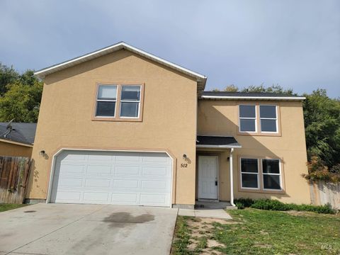 Photo of 512 Syringa Way, Caldwell, ID 83605 (MLS # 98965721)