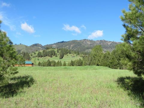 91 Crosstimber Loop Garden Valley ID 83622